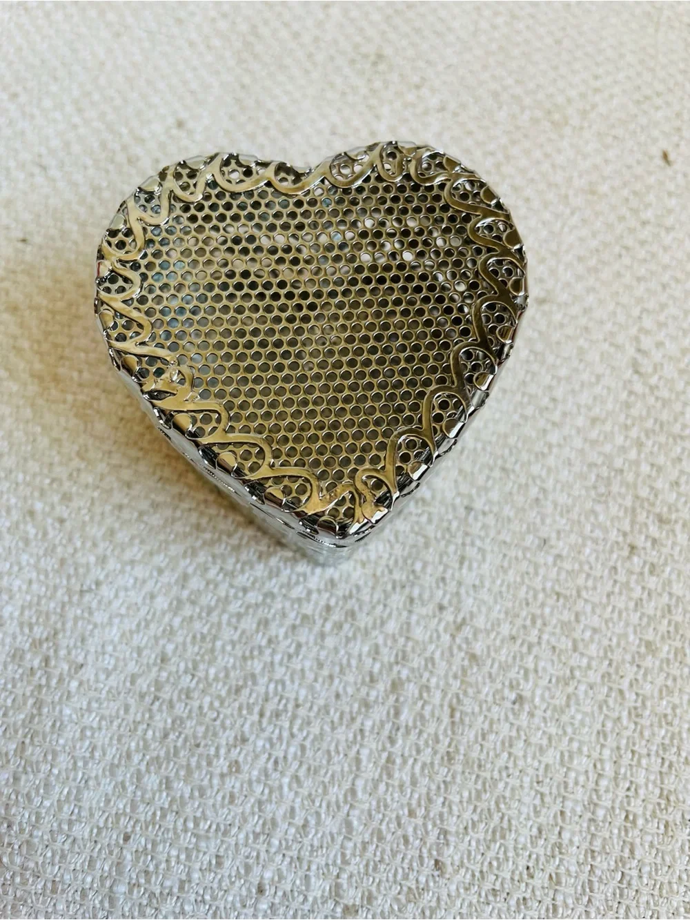 Vintage Heart-Shaped Silver Filigree Miniature Trinket Box 2x2